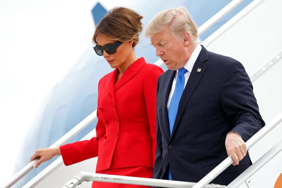 Donald Trump chegou com a mulher, Melania, a Paris