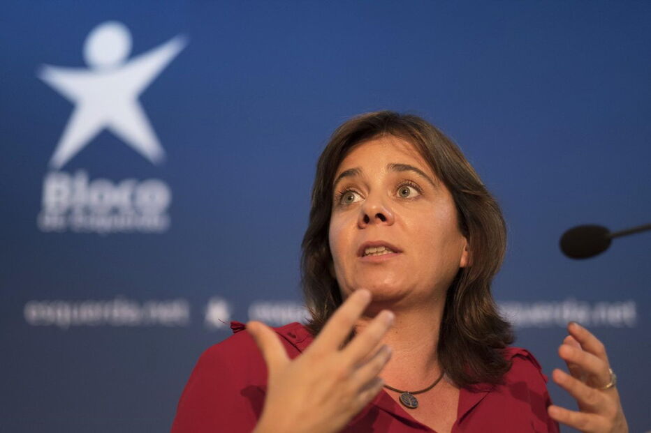 Catarina Martins num debate do Bloco em Coimbra