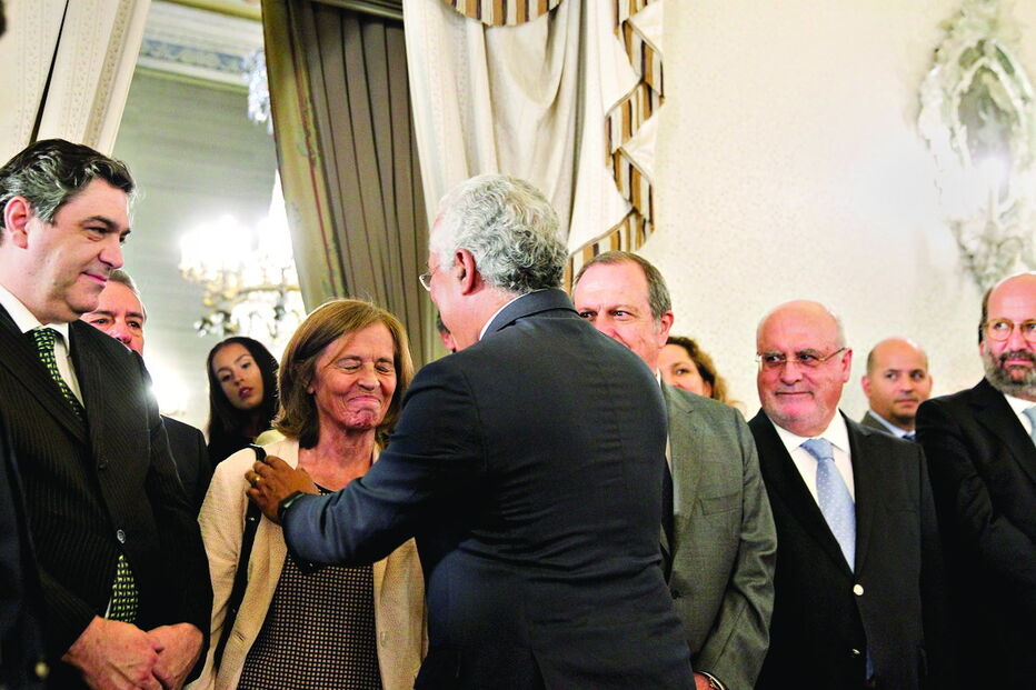 Margarida Marques não queria sair e foi confortada por António Costa 