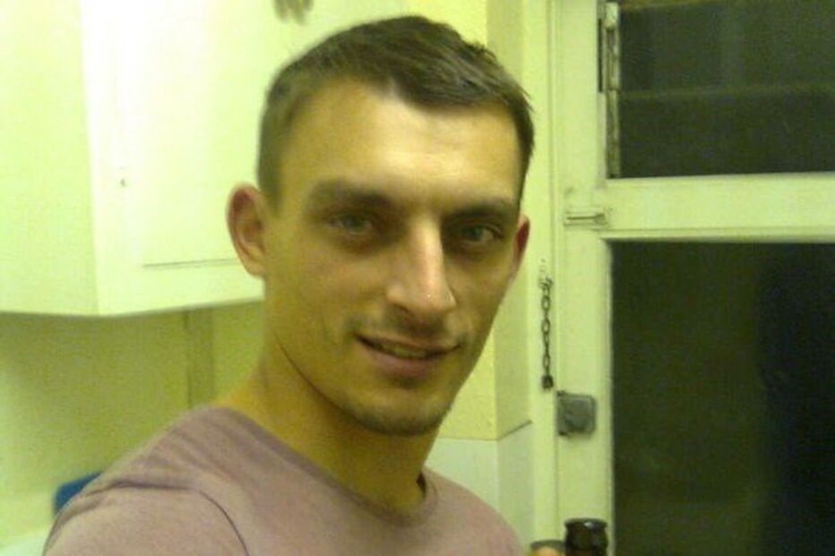 Vítima de ácido, Inglaterra, Daniel Rotariu