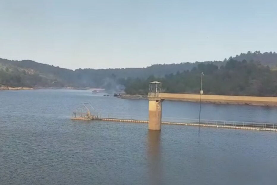Helicóptero caiu na barragem de Vila Chã