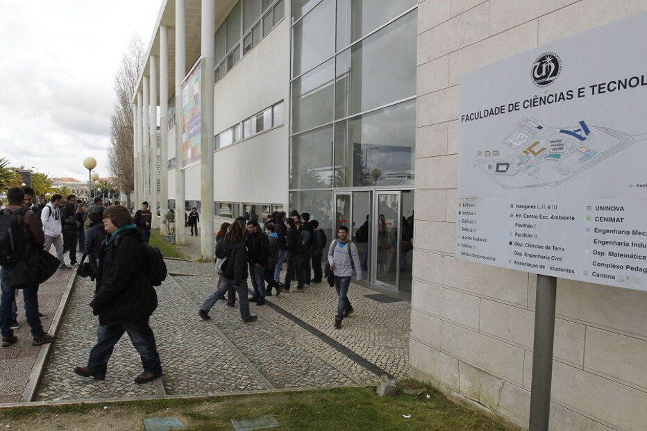 Universidade Nova de Lisboa, Ensino Superior, Mundo, QS, QS, professor, Nova, Portugal, António Rendas, reitor da Universidade Nova de Lisboa, Lisboa, Nanyang Technological University, Singapura, Hong Kong University, Science and Technology, China, Kaist,, ensino, educação