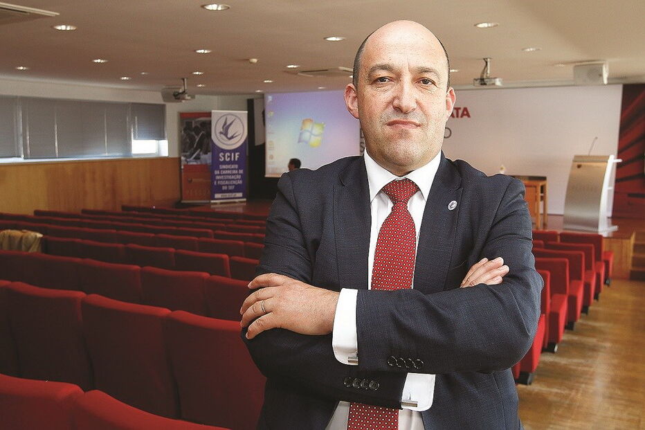 presidente da ANA, Serviço de Estrangeiros e Fronteiras, Governo, SEF, União Europeia, ANA, Ministério da Administração Interna, Acácio Pereira, presidente do Sindicato da Carreira de Investigação e Fiscalização do SEF, Lisboa, Aeroporto, segurança, transportes