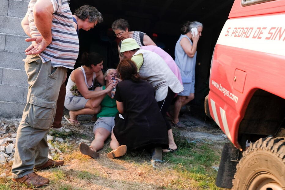 Fogo reacende em Mangualde e põe casas em risco