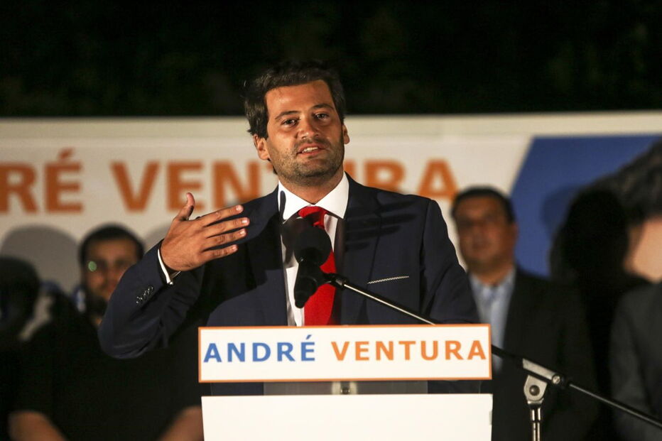 Bloco de Esquerda à Câmara Municipal de Loures, Ministério Público, Estado, CDS-PP/PPM, Lusa, Ordem dos Advogados, André Ventura, BE, PSD, Notícias ao Minuto, Comissão para a Igualdade e Contra, Loures, Discriminação Racial, Fabian Figueiredo, advogado, Boa, CDU, Sónia Paixão