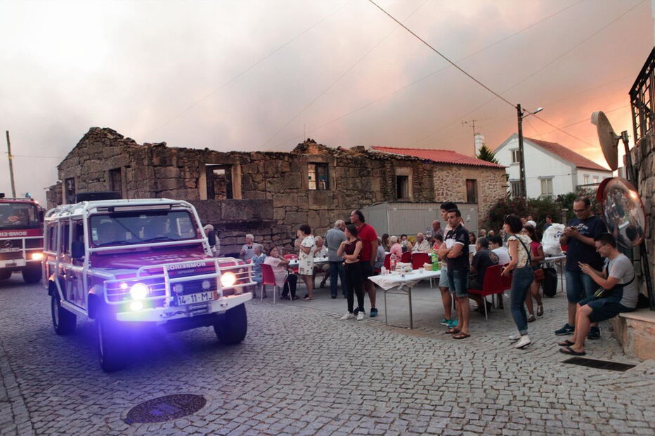 Grupo espanhol reforça meios no combate ao fogo na Guarda