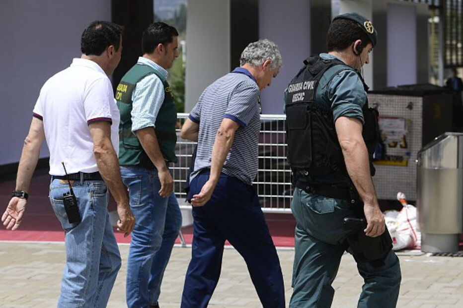 Idade Média, presidente da Federação Espanhola de Futebol, Ramón Hernández Bassou, Ángel María Villar, RFEF, CSD, Gorka Villar, Juan Padrón, secretário, Soule, Guardia Civil, UCO, FEF, Cidade do Futebol, Las, Rozas, Madrid, presidente da RFEF, Gorka Villar