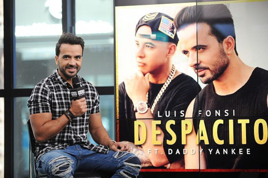 Universal Music Latin Entertainment, Despacito, Spotify, Luis Fonsi, Sorry, Youtube, músico canadiano, Justin Bieber, EUA, Porto Alegre, Macarena, Daddy Yankee, Campo Pequeno, Lisboa, Multiusos, Gondomar, Brasil, Centro de Obstetrícia do Hospital Conceição, Internet, música