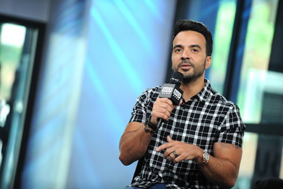 Universal Music Latin Entertainment, Despacito, Spotify, Luis Fonsi, Sorry, Youtube, músico canadiano, Justin Bieber, EUA, Porto Alegre, Macarena, Daddy Yankee, Campo Pequeno, Lisboa, Multiusos, Gondomar, Brasil, Centro de Obstetrícia do Hospital Conceição, Internet, música