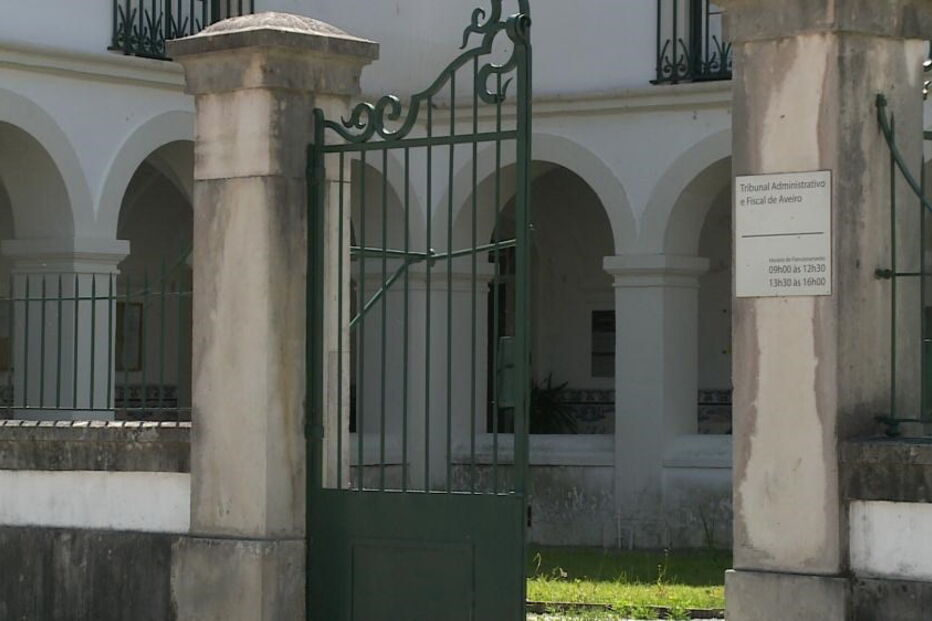 presidente, Albergaria-a-Velha, Tribunal de Aveiro, Ministério Público, Revisor Oficial de Contas, crime, lei e justiça, julgamentos, punição / sentença