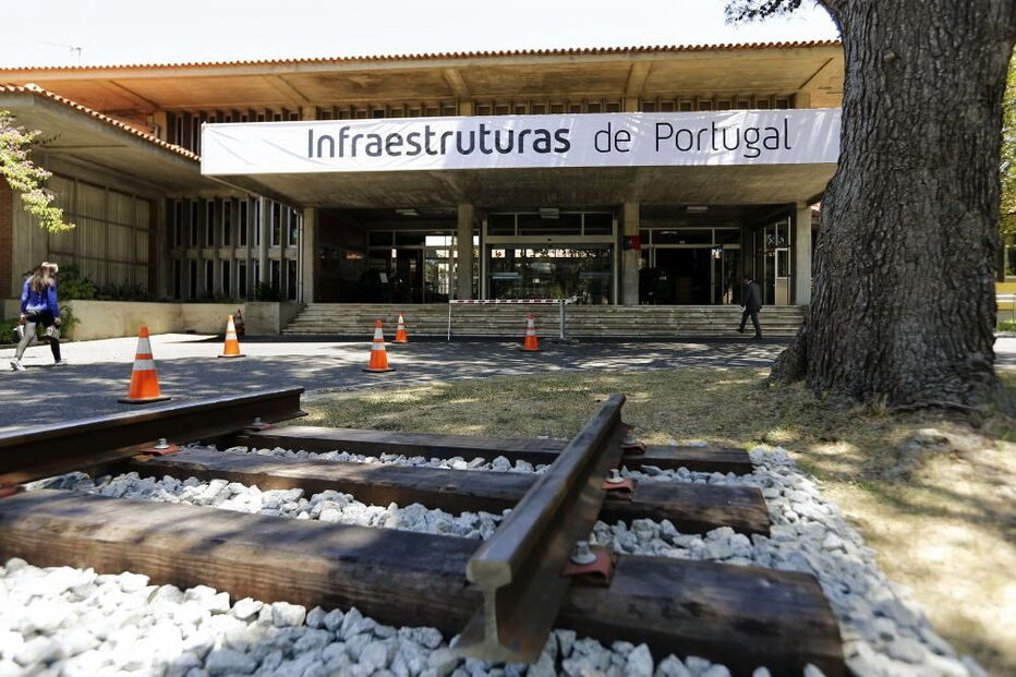 Novos arguidos pertencem aos altos quadros da Infraestruturas de Portugal