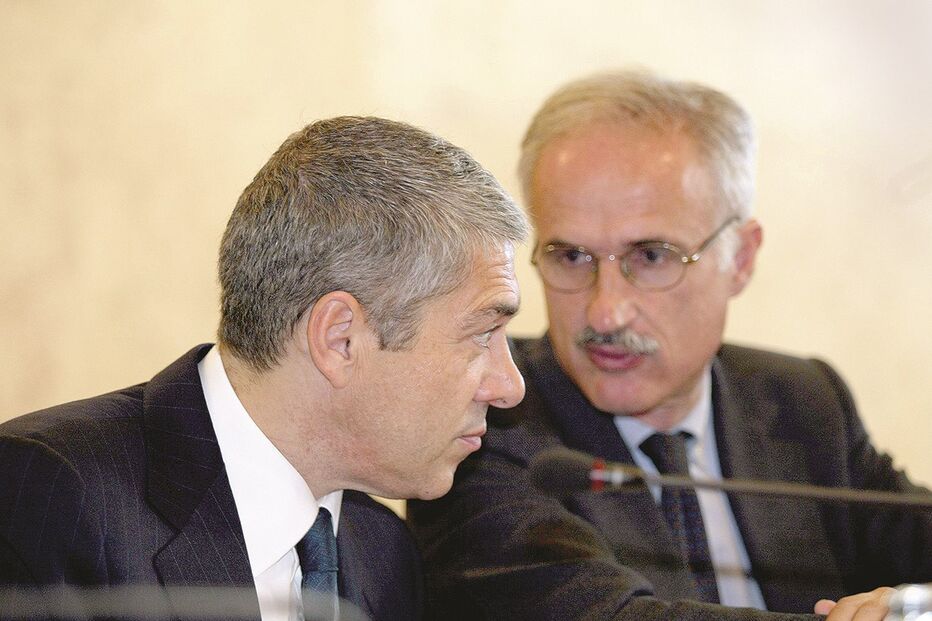 José Sócrates e Arons de Carvalho