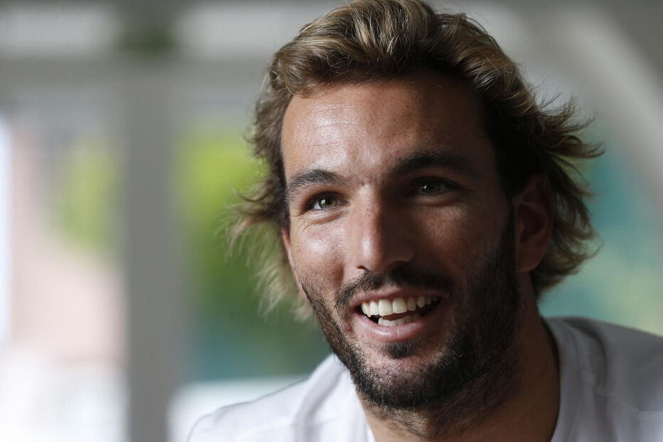 Surfista Frederico Morais