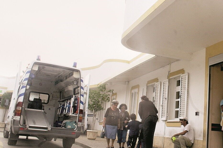 Centro Hospitalar e Universitário, Albufeira, Algarve, Serviço de Urgência Básica, SUB, médico, INEM, Hospital de Faro, questões sociais, saúde