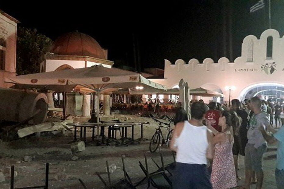 Sismo causa dois mortos e 120 feridos na ilha grega de Kos