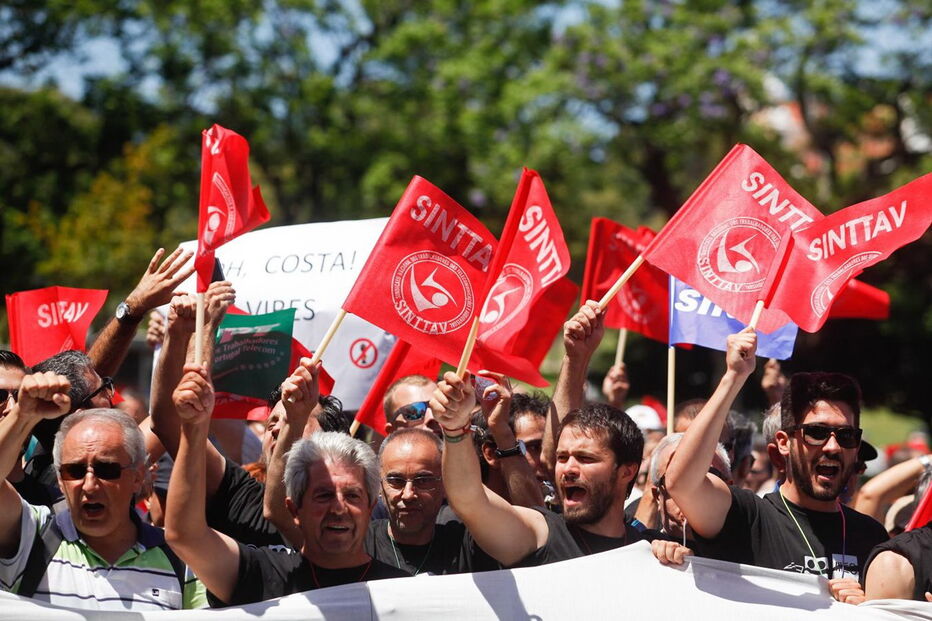 Trabalhadores da PT/MEO em protesto