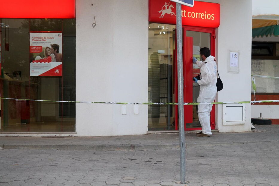 Balcão dos CTT de Olhos d’Água foi assaltado no passado dia 12 de julho e o suspeito do crime foi agora  detido pela PJ