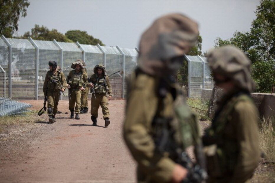 Cisjordânia, Palestina, Islão, Israel, Esplanada das Mesquitas, Monte, ministro da Defesa, Jerusalém Oriental, Avigdor Lieberman, presidente, Mahmoud Abbas, política, distúrbios, guerras e conflitos