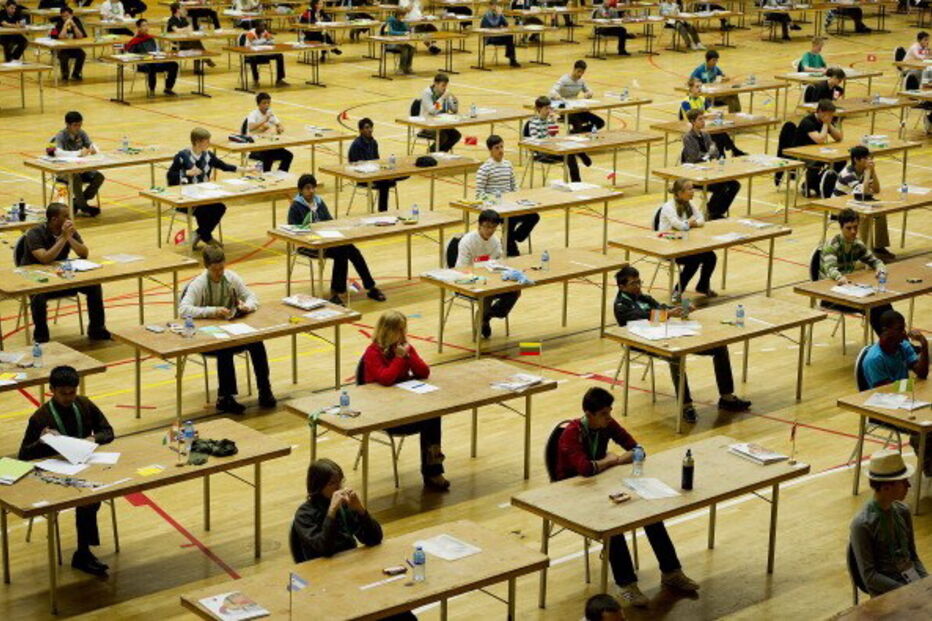 OIM, Kevin Pucci, Brasil, Pathena, CPLP, Henrique Navas, Departamento de Matemática da Universidade de Coimbra, Matilde Silva, Olimpíadas Internacionais da Matemática, Sociedade Portuguesa de Matemática, Novo Banco, Rio de Janeiro, Chaves, Lisboa, Ministério da Educação, Manuel Cabral, Projeto Delfos, ciência e tecnologia, educação