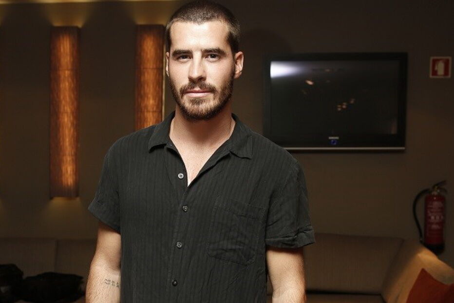 Oceana Basílio, de 38 anos, mantém agora um relacionamento com o também ator da SIC José Fidalgo