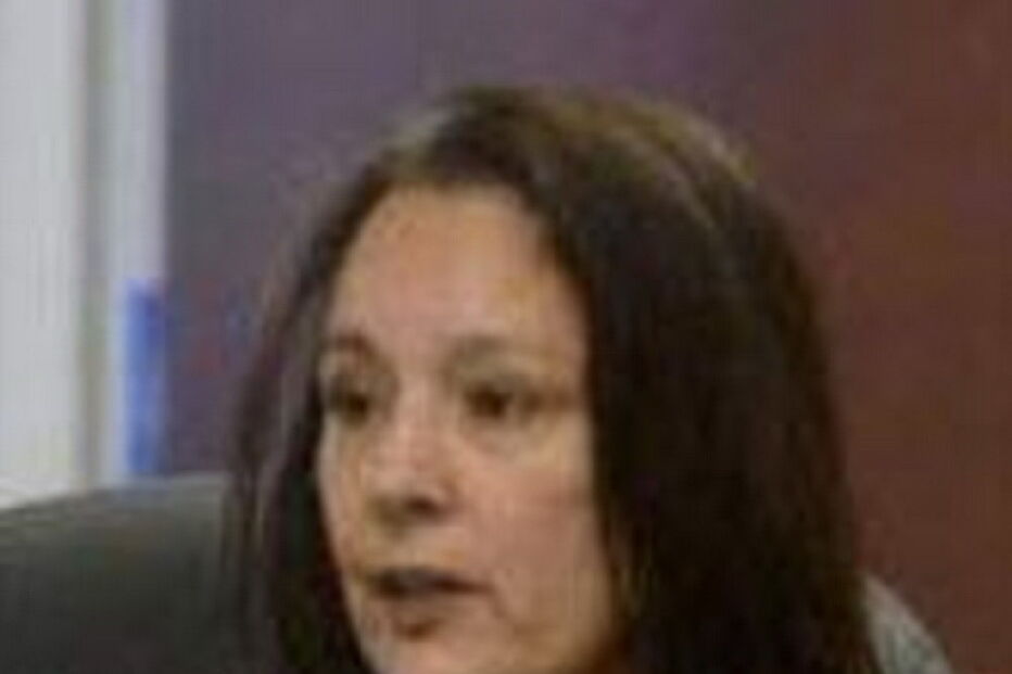 Mulher é acusada de mais de 500 abusos