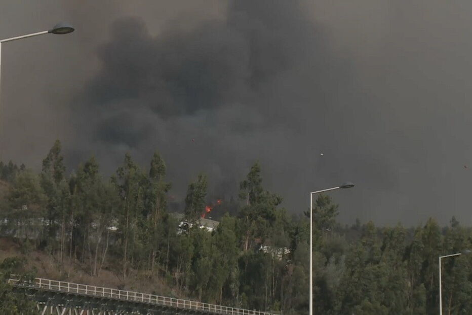 ANPC, Ceira, Coimbra, AE13, Proteção Civil, Autoridade Nacional de Proteção Civil, Carvalhosas, Autoestrada do Pinhal Interior, Almalaguês, Almalaguês, incêndios, meteorologia, política, autoridades locais