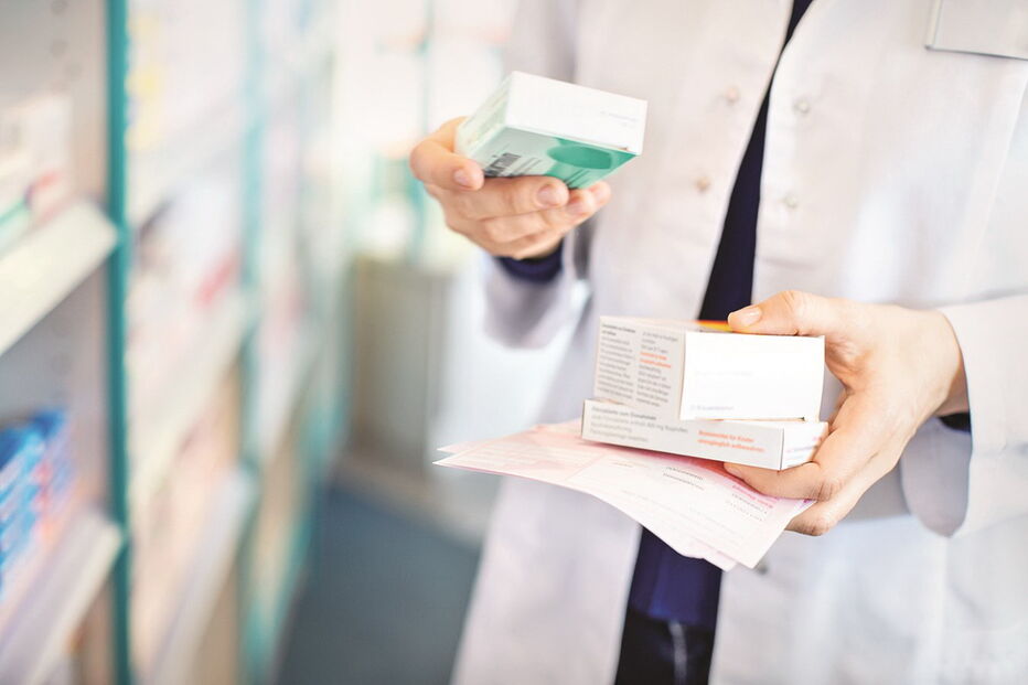 Farmacêuticos simularam venda de medicamentos, faturando-os depois ao Serviço Nacional de Saúde  