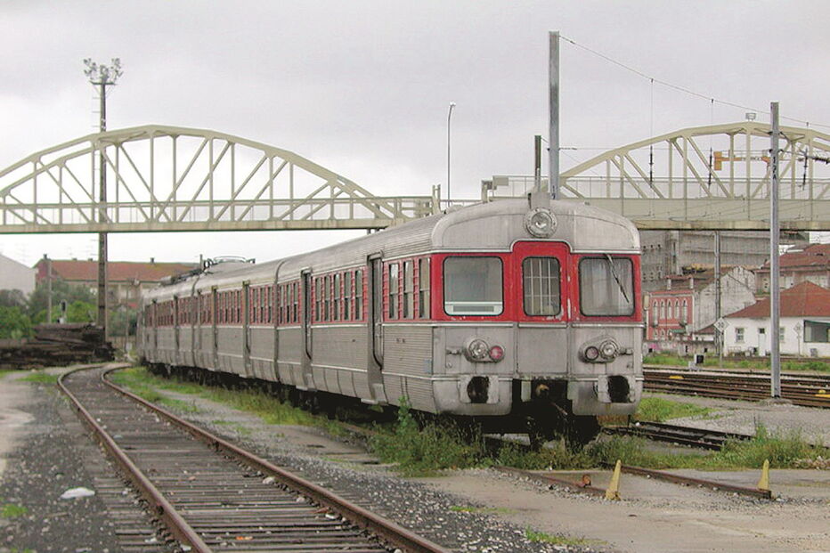Unidade Tripla Elétrica foi fabricada em Portugal em 1956 
