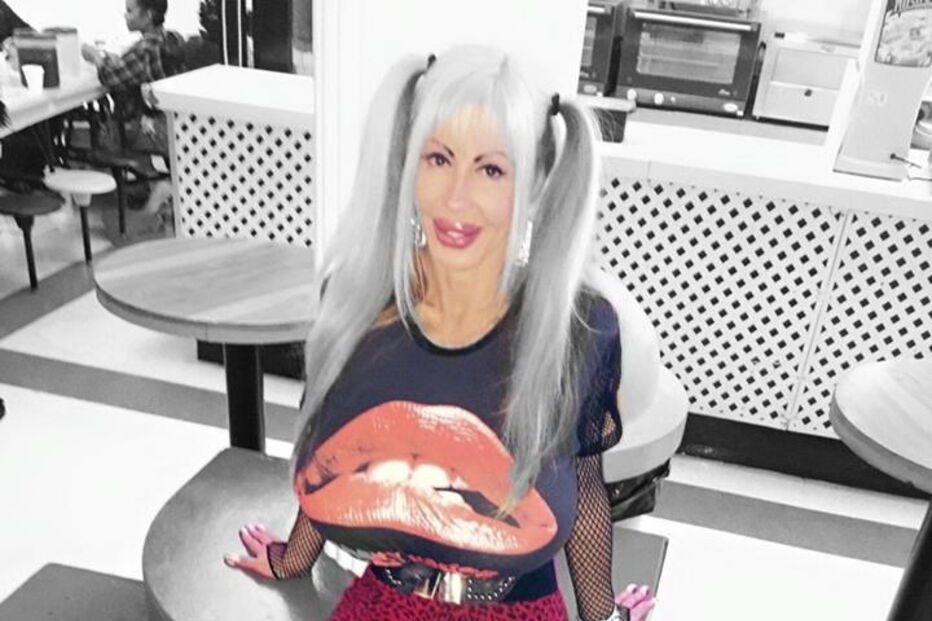 Elizabeth Starr tem 47 anos