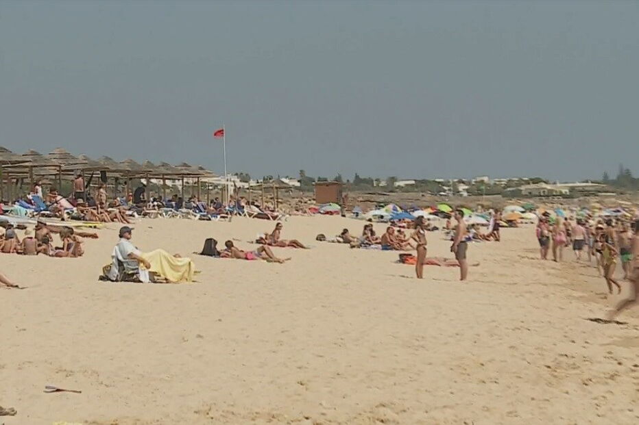 Praia de Albufeira, Salgados