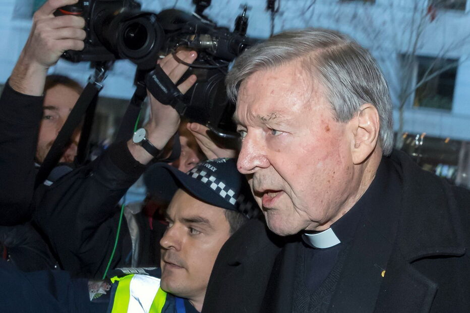 Cardeal Pell à chegada ao tribunal