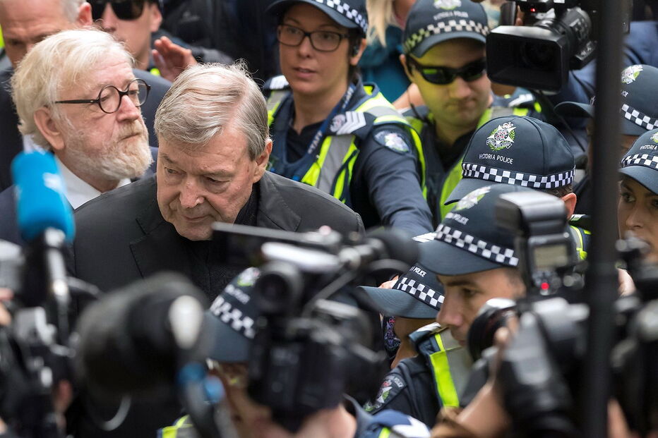 Cardeal Pell à chegada ao tribunal