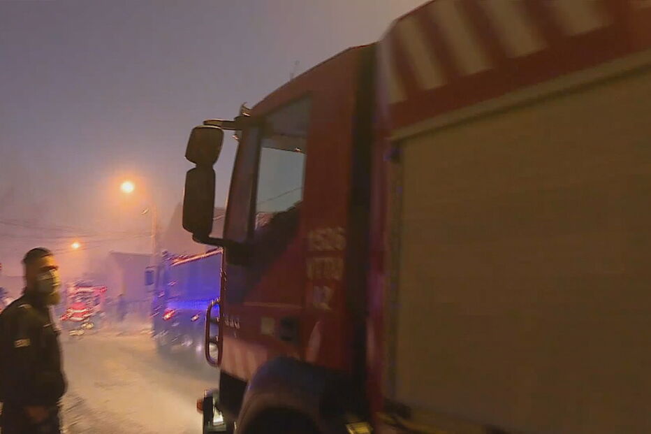 Chamas levaram à retirada de 500 pessoas das habitações em Setúbal