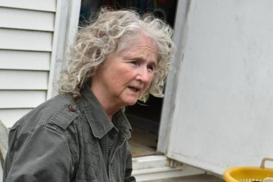 Zoe coleciona crânios de cavalo