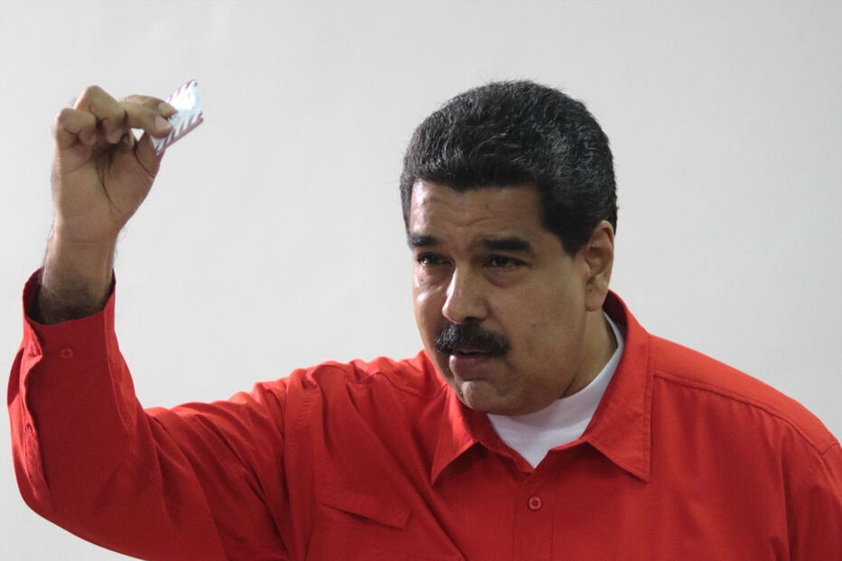 Nicolas Maduro foi o primeiro a votar nas polémicas eleições para a Constituinte