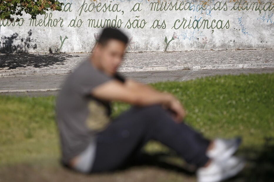 O aluno de 13 anos que relatou ao CM o castigo mandado aplicar pelo diretor