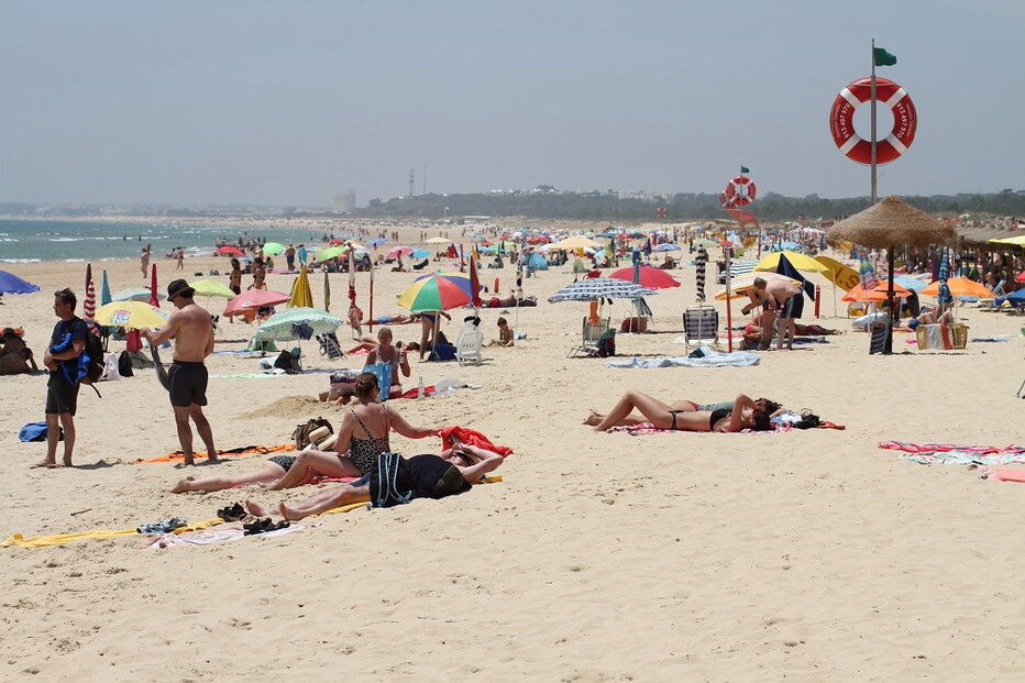 Maior procura durante o verão por parte de turistas faz com que seja necessário recorrer a trabalho suplementar