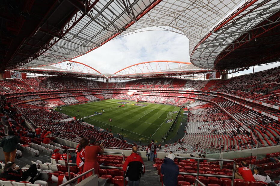 Benfica afirma que o regulamento de segurança do Estádio da Luz está aprovado desde 2014  