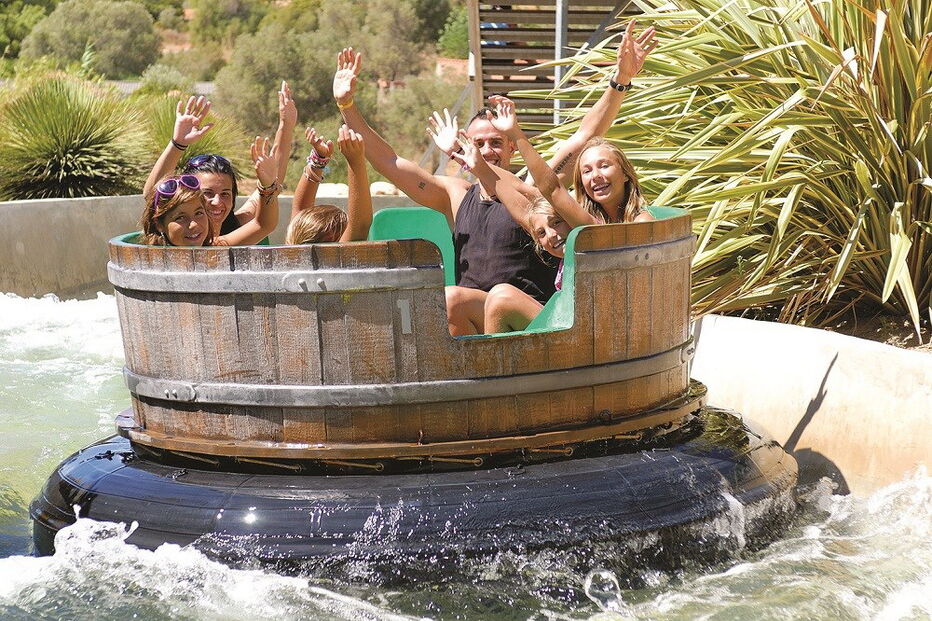 Diversões aquáticas além dos golfinhos, no Zoomarine