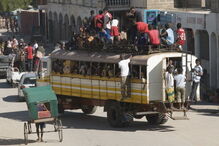 Madagáscar, Soavinandriana, Herilalatiana Andrianarisaona, France-Presse, Antananarivo, Ankazobe, Mahajanga, acidentes e desastres, acidentes de transporte, acidente rodoviário