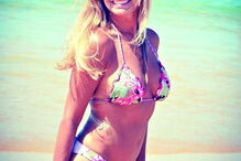 Cláudia Jacques tem aproveitado os dias de calor na Quinta do Lago, no Algarve