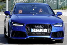 Neymar à chegada ao centro de treinos do Barcelona