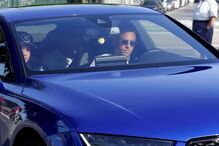 Neymar à chegada ao centro de treinos do Barcelona