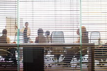 Women, DGAL, Reino Unido, Portugal, EMEA, Américas, Deloitte Portugal, Estado, CMVM, Deloitte Global, Diário da República, Comissão do Mercado de Valores Mobiliários, Assembleia da República, Noruega, Europa, Ásia, questões sociais, economia, negócios e finanças