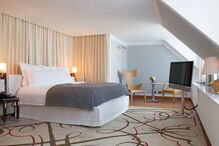 Neymar vai ficar hospedado no Le Royal Monceau, um dos melhores hotéis de Paris