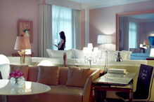 Neymar vai ficar hospedado no Le Royal Monceau, um dos melhores hotéis de Paris