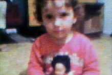 Angelina Stefanovica foi raptada, violada e depois morta por um vizinho, que foi fotografado numa festa de anos com a criança