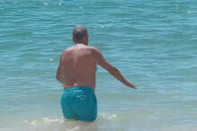 Marcelo Rebelo de Sousa na praia da Quinta do Lago