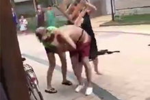 Homem humilhado publicamente por mulher e amante