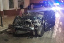 Carro onde seguia a vítima mortal enfaixou-se na traseira do camião do lixo